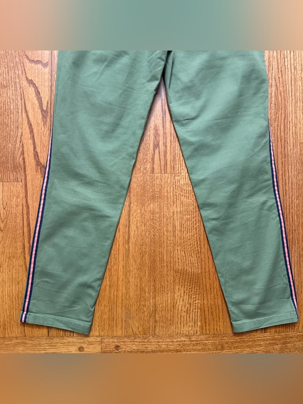 LOFT Modern Chino Crop pants in Olive Green with Side Stripes size 0 - Picture 8 of 12